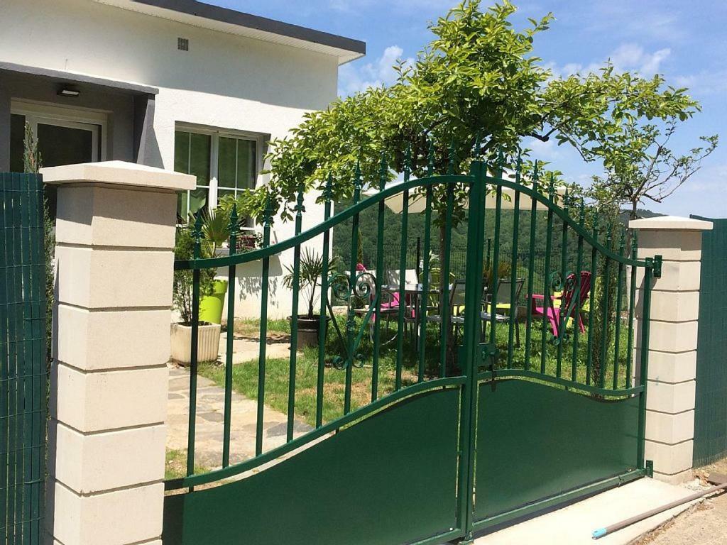 Villa Maison Blanche Tulle 1 A 4 Personnes Экстерьер фото
